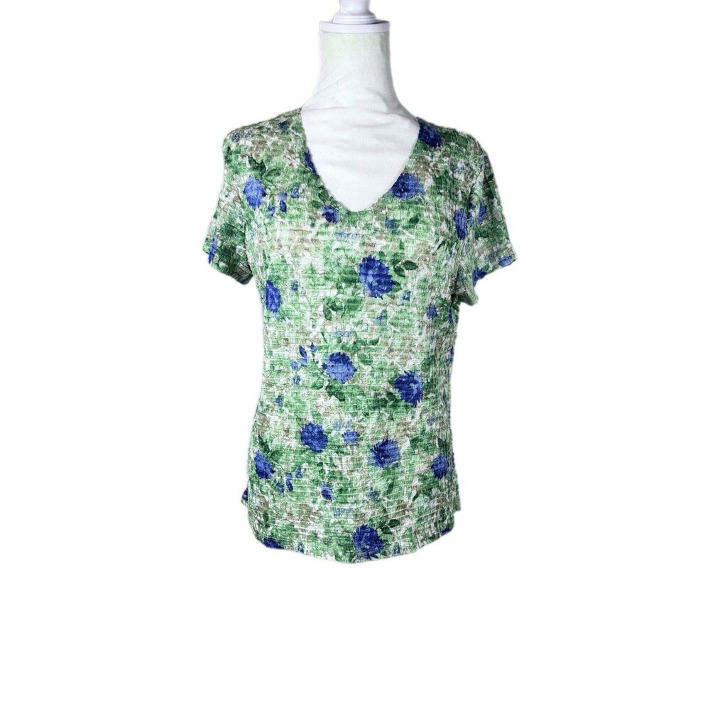 JM Collection floral print blouse is a short-sleeve top